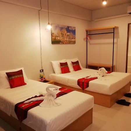 Little Lanna Guesthouse Τσιάνγκ Μάι Εξωτερικό φωτογραφία