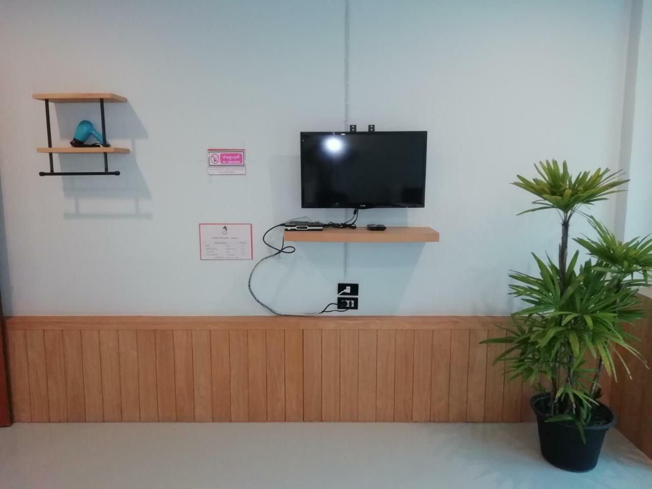Little Lanna Guesthouse Τσιάνγκ Μάι Εξωτερικό φωτογραφία