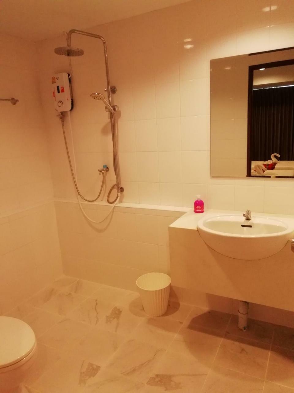 Little Lanna Guesthouse Τσιάνγκ Μάι Εξωτερικό φωτογραφία